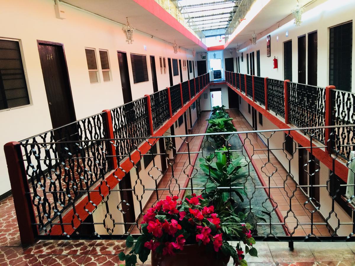 Hotel Maria De Lourdes Tuxtepec ภายนอก รูปภาพ