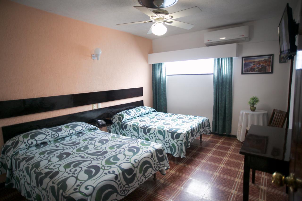 Hotel Maria De Lourdes Tuxtepec ภายนอก รูปภาพ